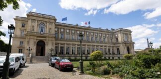Guerre en Ukraine : la France convoque l’ambassadeur de Russie après de nouvelles menaces russes contre Kiev